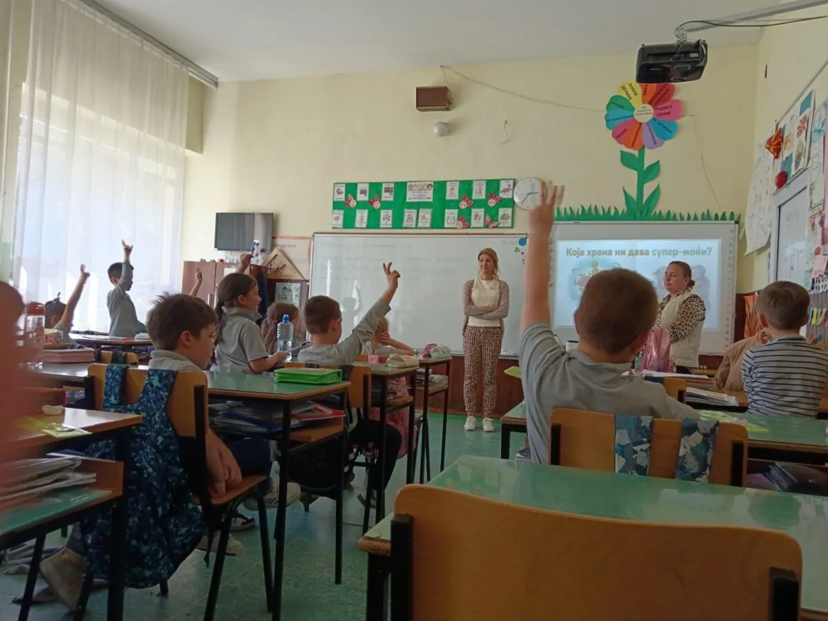 Зајакнување на врската помеѓу училиштето и домот