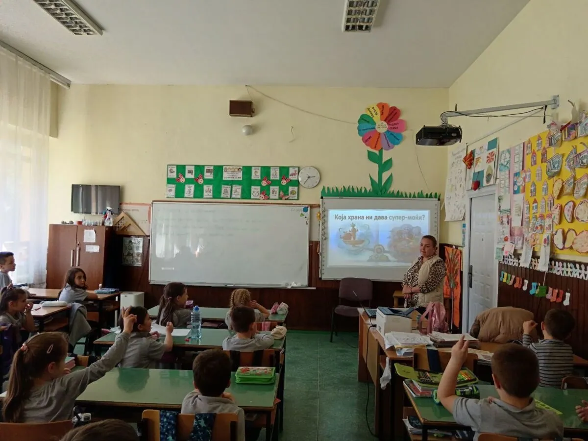 Зајакнување на врската помеѓу училиштето и домот
