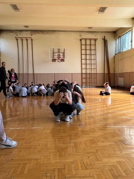 Безбедност пред се!