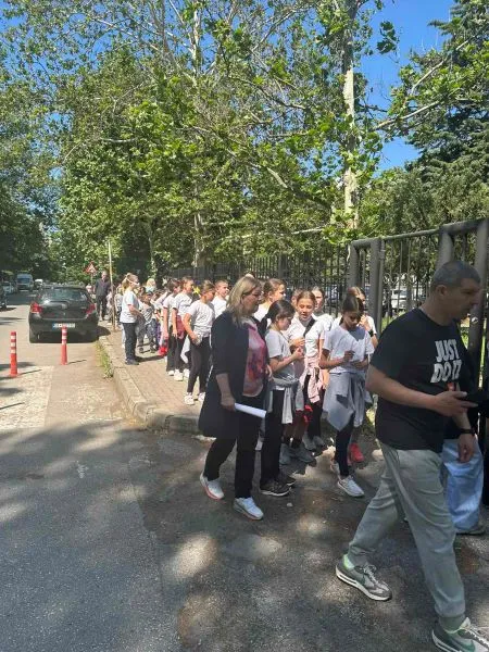 Безбедност пред се!