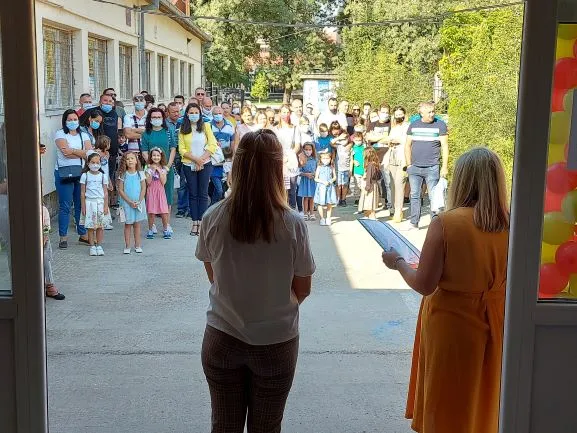 Драги првачиња, среќно поаѓање на училиште во учебната 2021/2022 година!