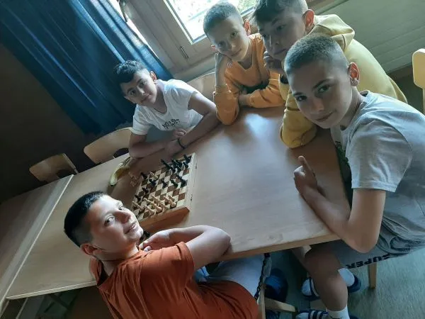 Учество на интеркултурна размена во Троген